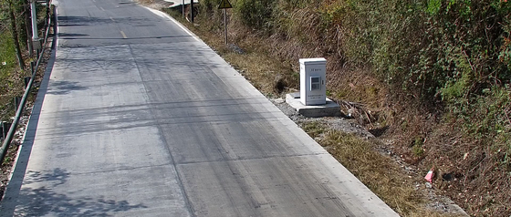 100km/H que pesa no sistema do movimento para a gestão passada do fluxo livre de carros de frete